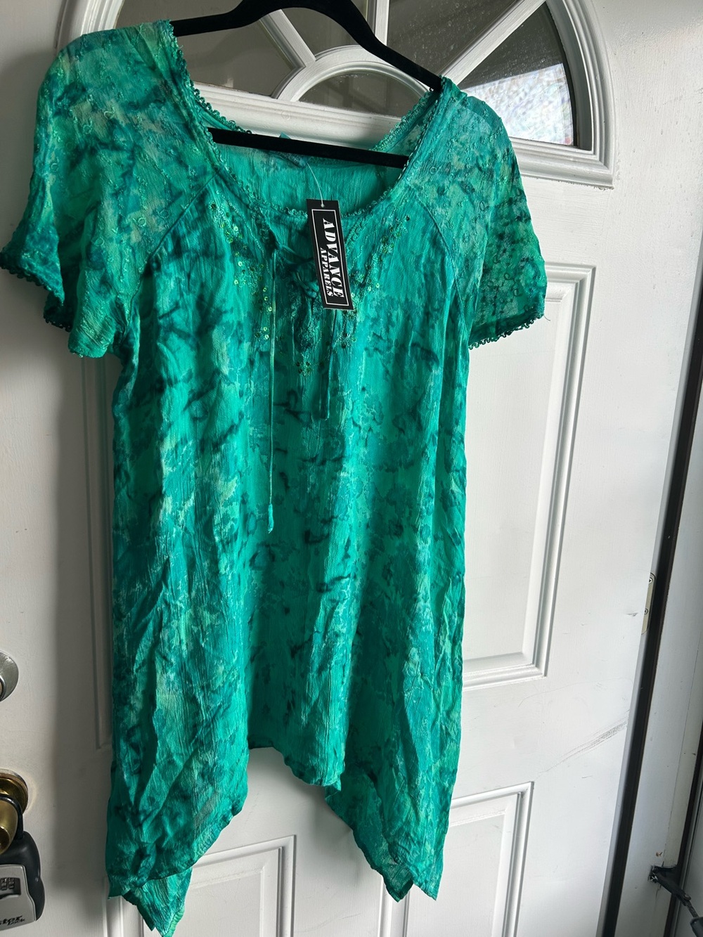 Teal Crinkle Short-Sleeve V-Neck Top Size Medium